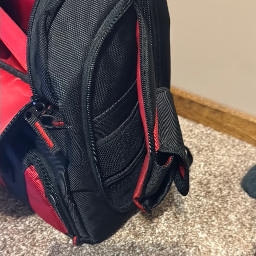 Precision Design Multi use Laptop/tablet Digital SLR backpack/case - Picture 4 of 8